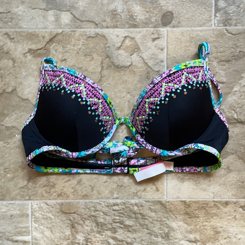 Victoria secret bikini size 32B